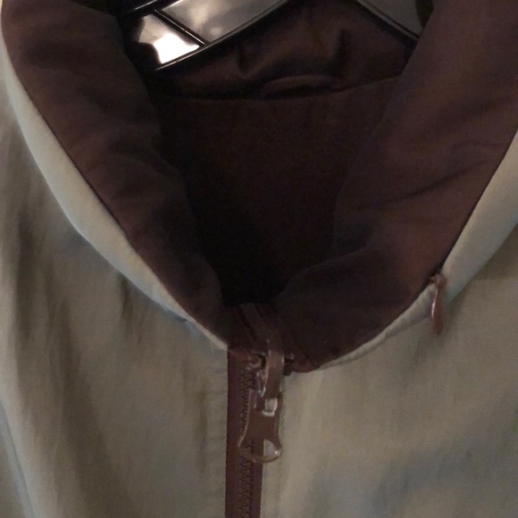 Reversible rain jacket - Picture 3 of 4